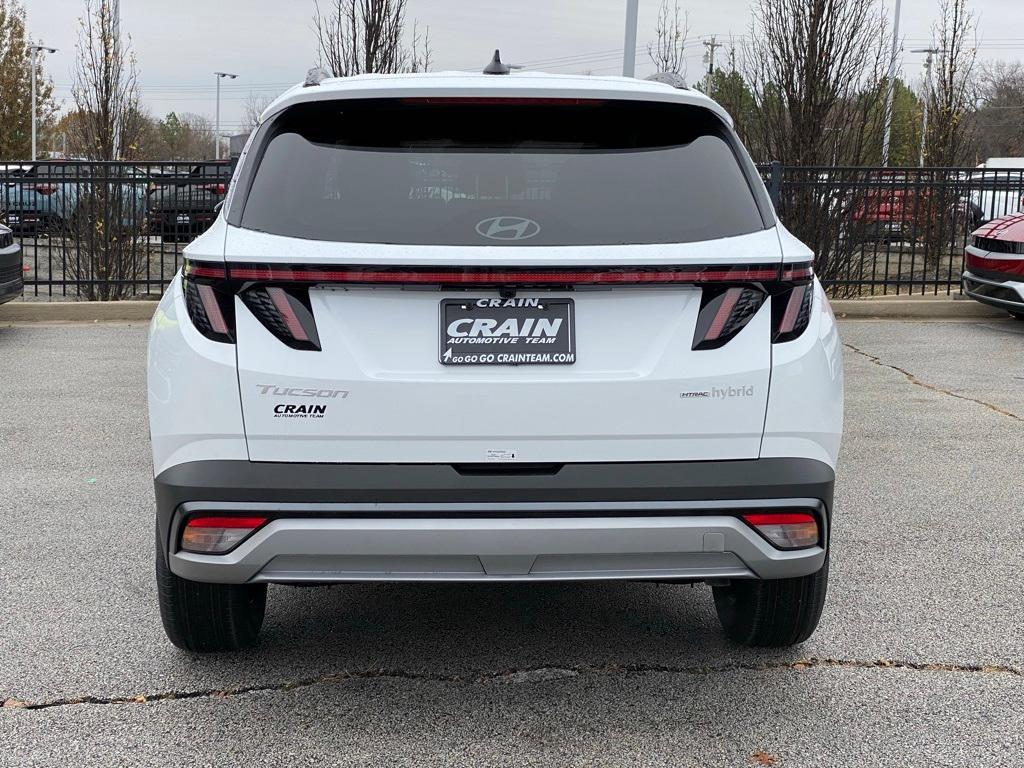 new 2026 Hyundai TUCSON Hybrid car, priced at $33,873