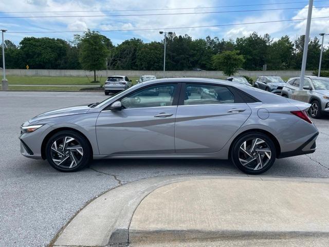 new 2025 Hyundai ELANTRA HEV car, priced at $29,563