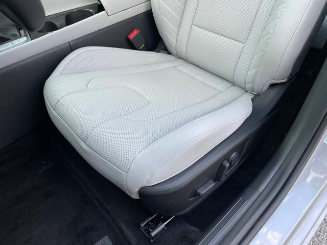new 2025 Hyundai ELANTRA HEV car, priced at $29,563