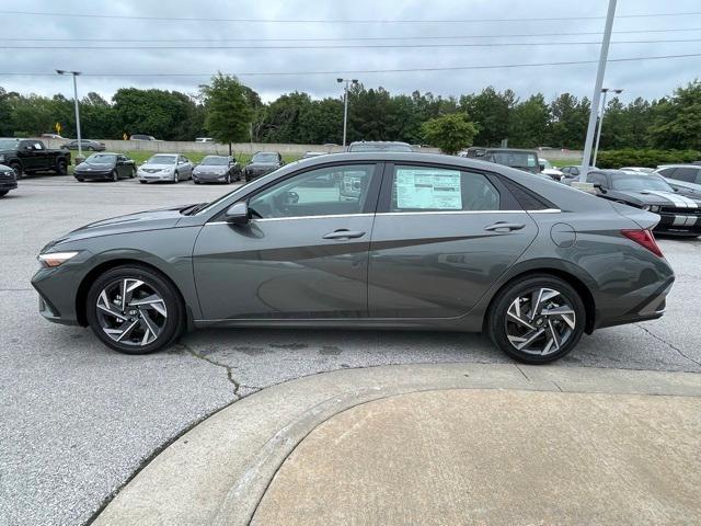 new 2025 Hyundai Elantra car, priced at $26,522