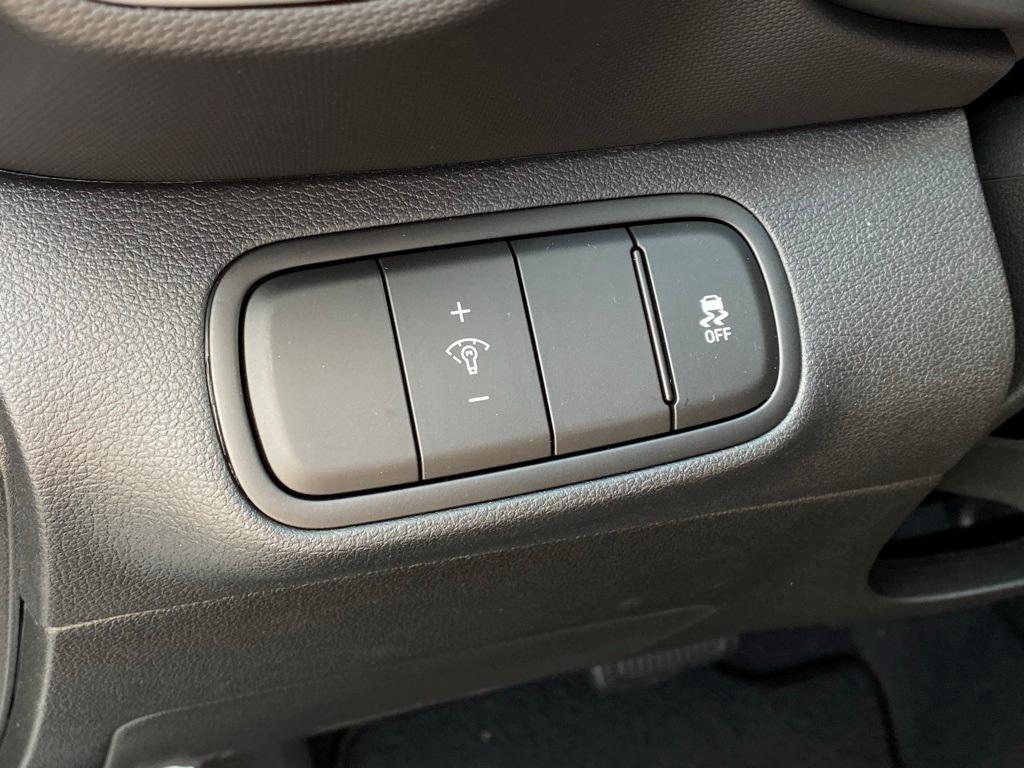 new 2025 Hyundai Venue car, priced at $23,555
