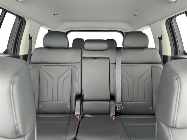 new 2025 Hyundai Santa Fe car, priced at $40,377