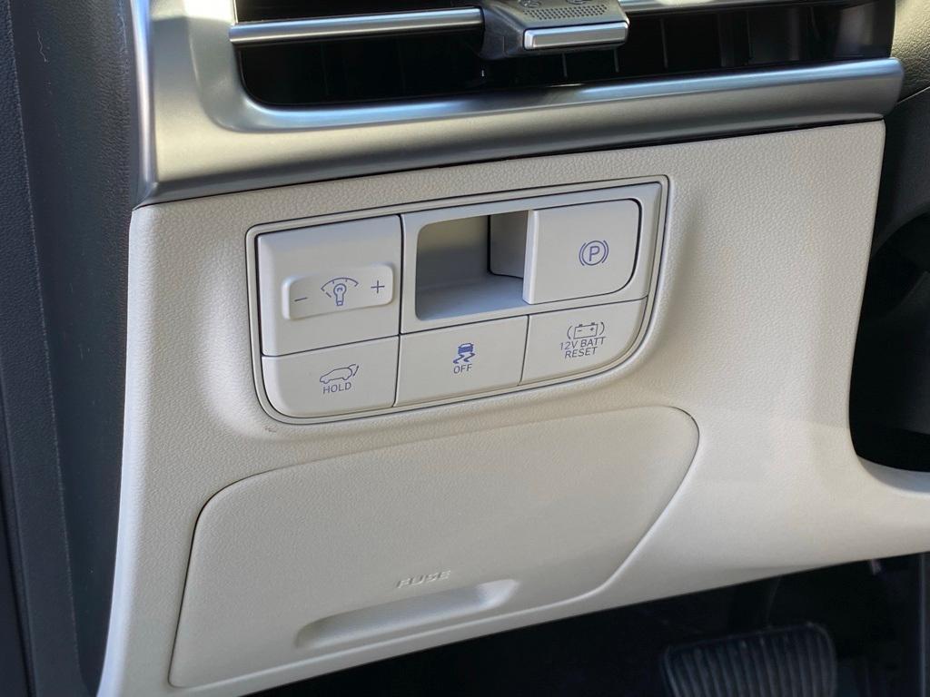 new 2026 Hyundai TUCSON Hybrid car, priced at $40,908