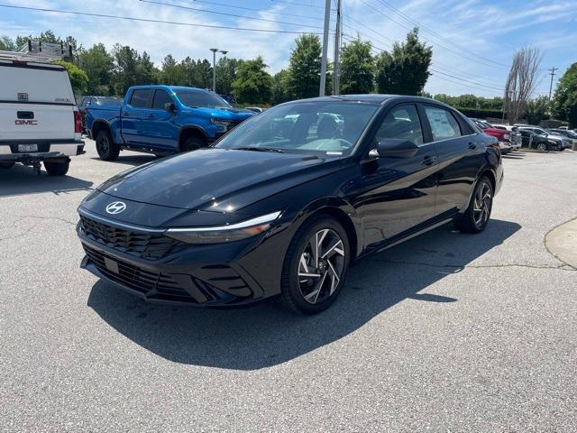 new 2024 Hyundai Elantra car, priced at $26,145