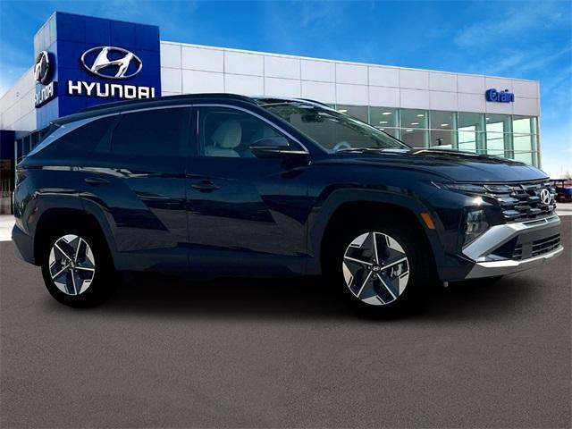 new 2025 Hyundai TUCSON Hybrid car, priced at $36,436