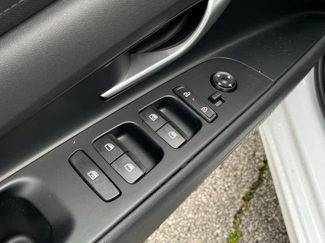 new 2025 Hyundai ELANTRA HEV car, priced at $25,867