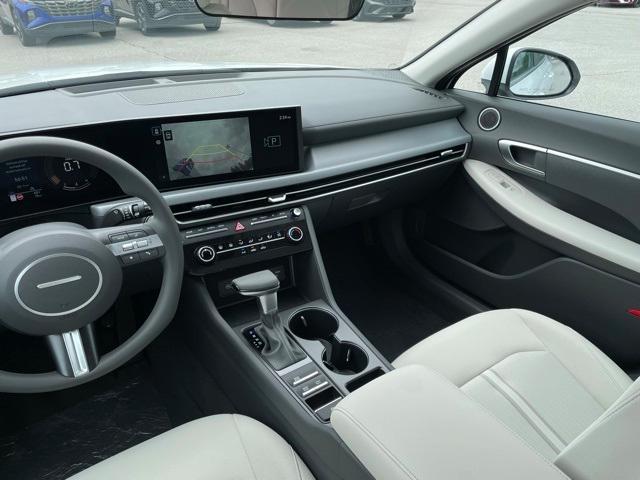 new 2025 Hyundai Sonata car, priced at $28,010