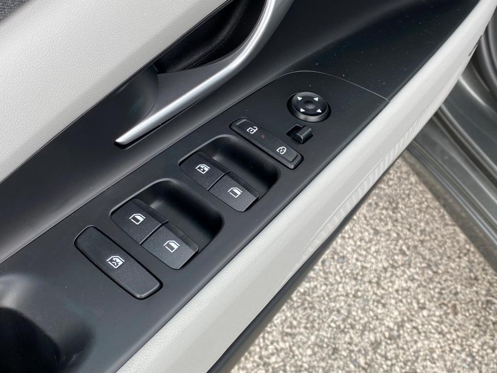 new 2025 Hyundai Elantra car, priced at $24,617