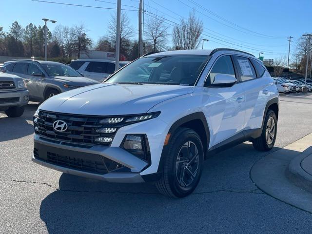 new 2025 Hyundai Tucson Hybrid car, priced at $35,785