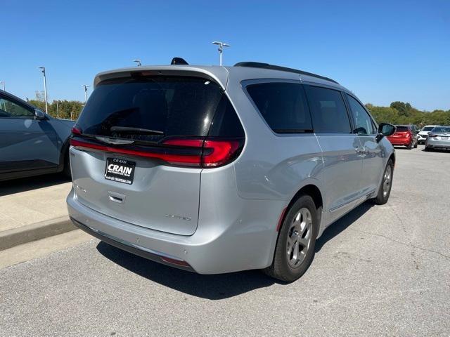 used 2023 Chrysler Pacifica car, priced at $27,525