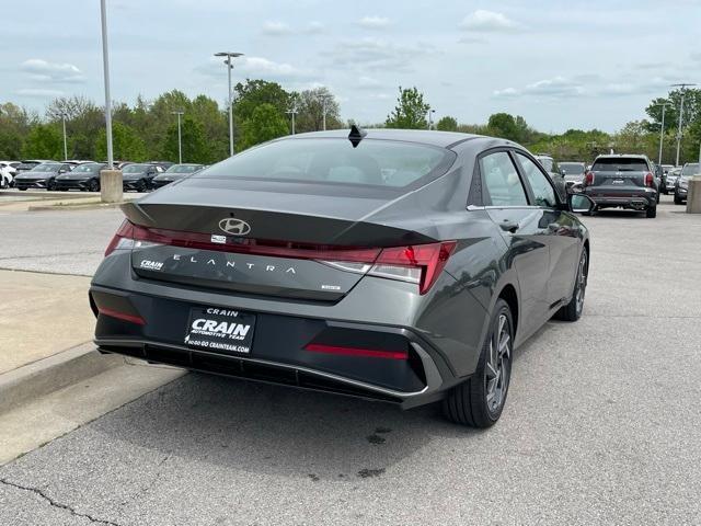 new 2025 Hyundai ELANTRA HEV car, priced at $30,135