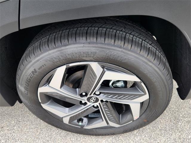 new 2024 Hyundai Tucson car, priced at $32,090