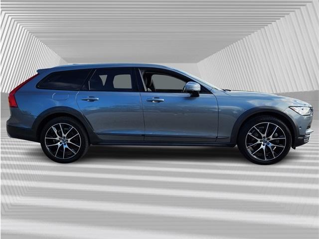 used 2018 Volvo V90 Cross Country car, priced at $24,775