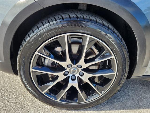 used 2018 Volvo V90 Cross Country car, priced at $24,775