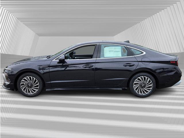 new 2025 Hyundai Sonata Hybrid car, priced at $38,705