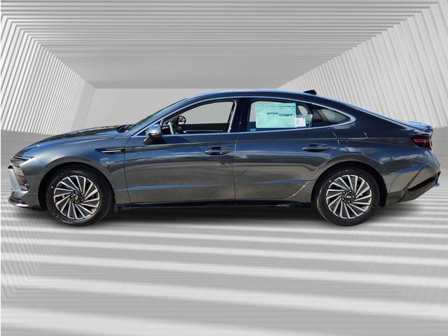 new 2025 Hyundai Sonata Hybrid car, priced at $32,345