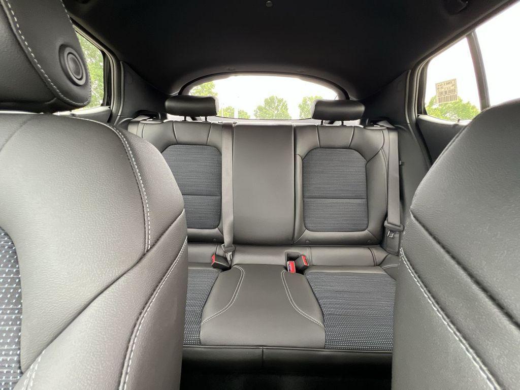 new 2025 Buick Envista car, priced at $27,280