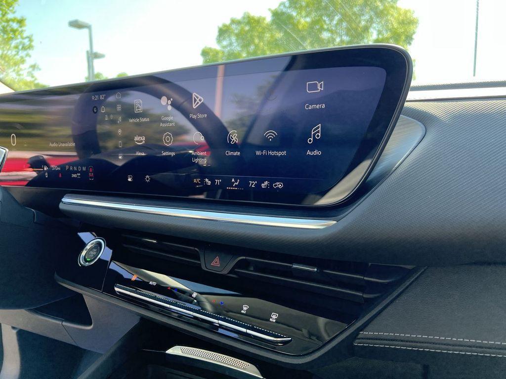 new 2025 Buick Envision car, priced at $38,555