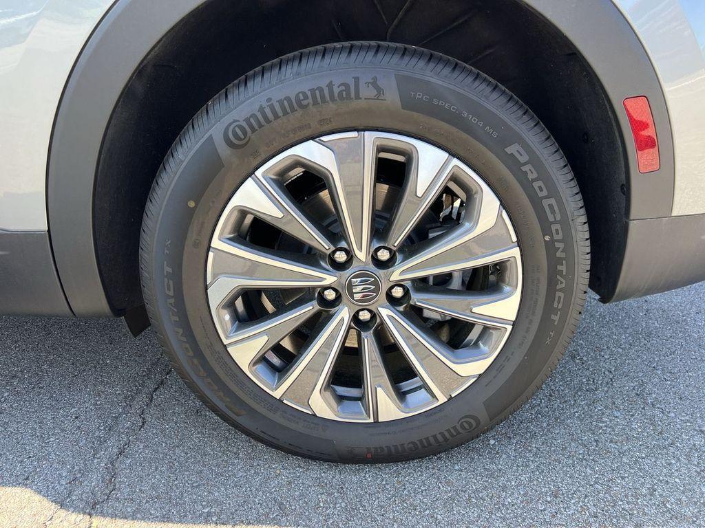 new 2025 Buick Envision car, priced at $38,555