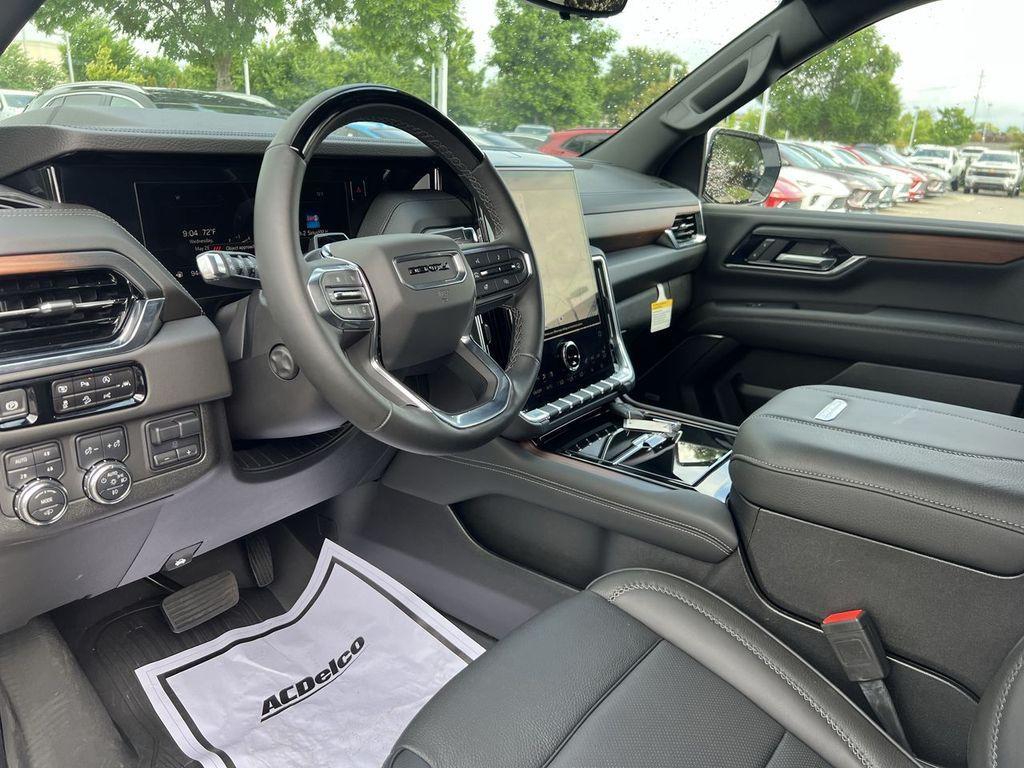 new 2025 GMC Yukon car, priced at $95,625