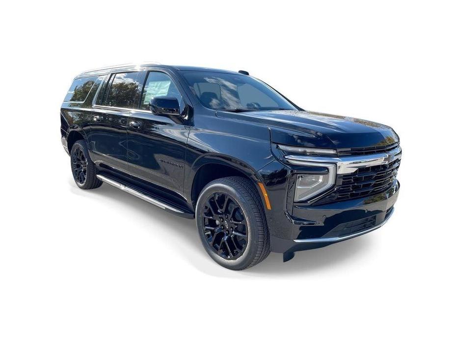 new 2025 Chevrolet Suburban car