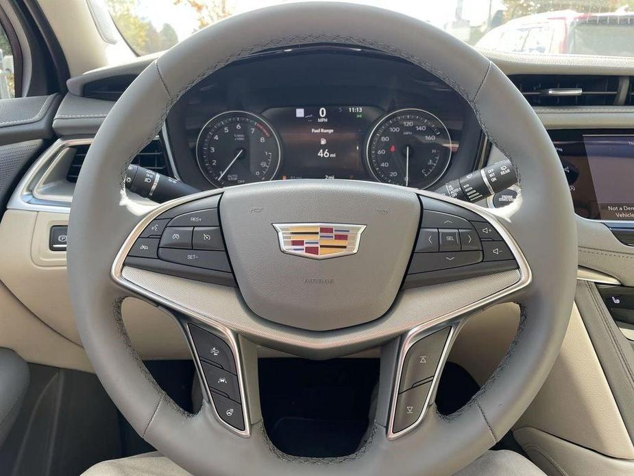 new 2025 Cadillac XT5 car