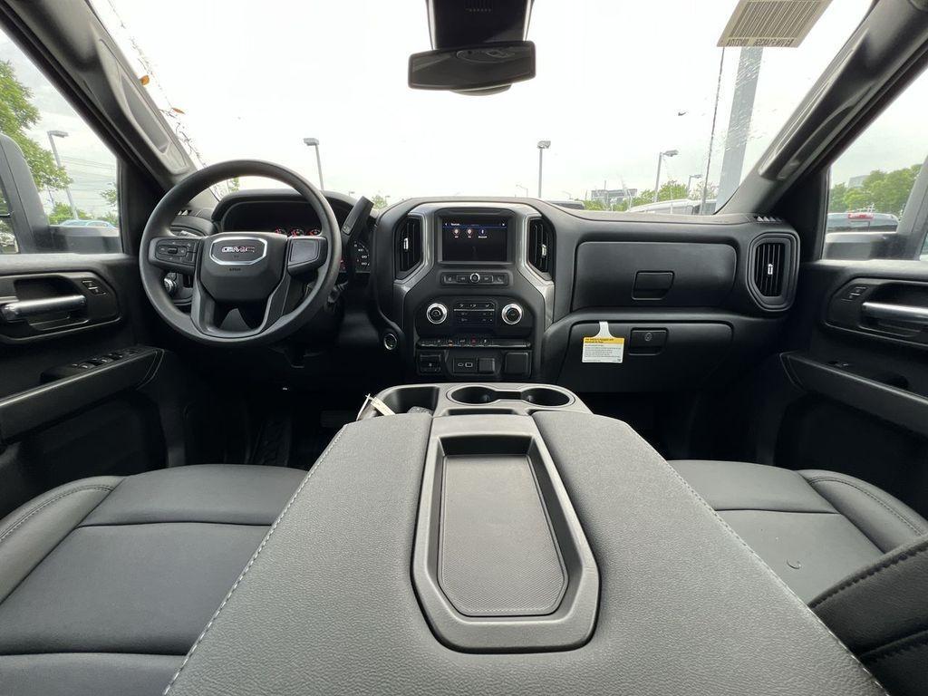 new 2025 GMC Sierra 2500 car, priced at $51,575