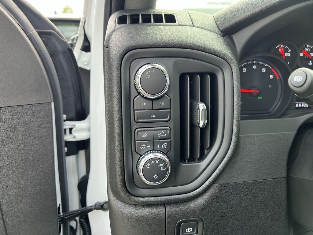 new 2025 GMC Sierra 2500 car, priced at $51,575