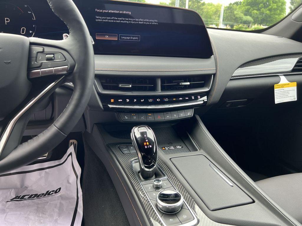 new 2025 Cadillac CT5 car