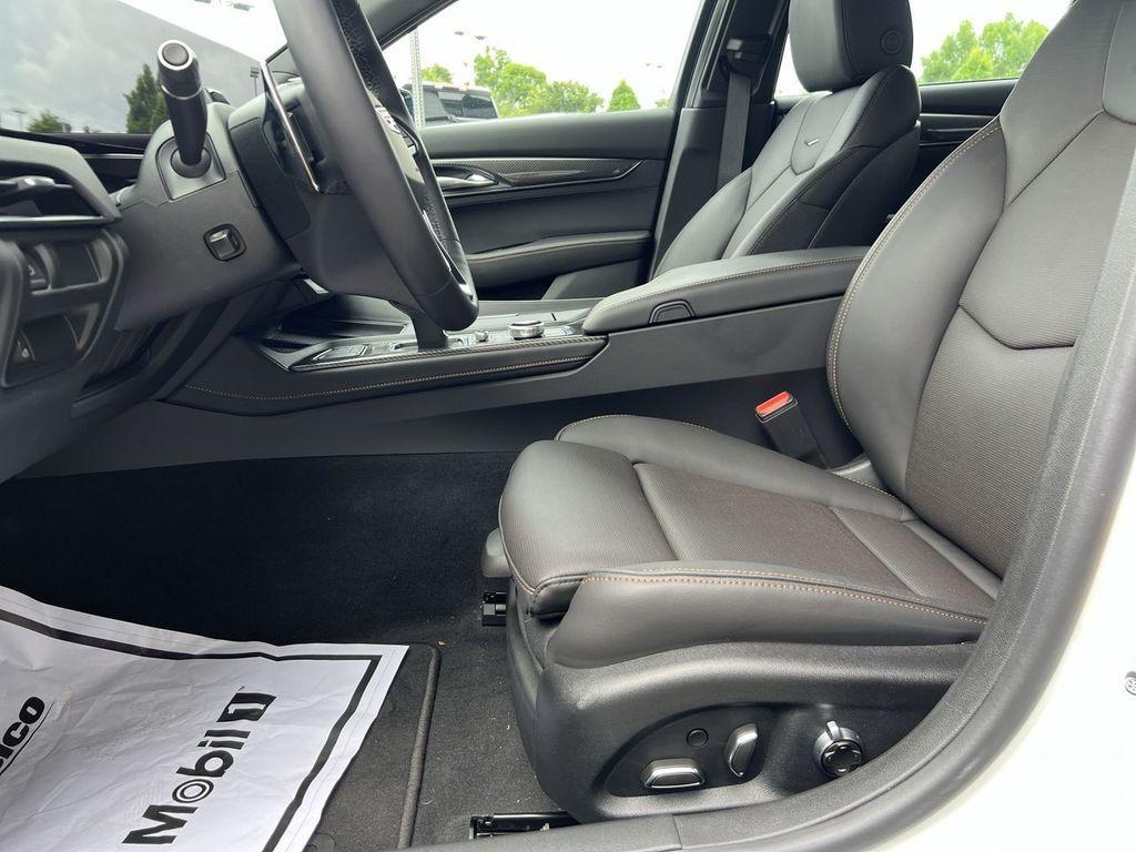 new 2025 Cadillac CT5 car