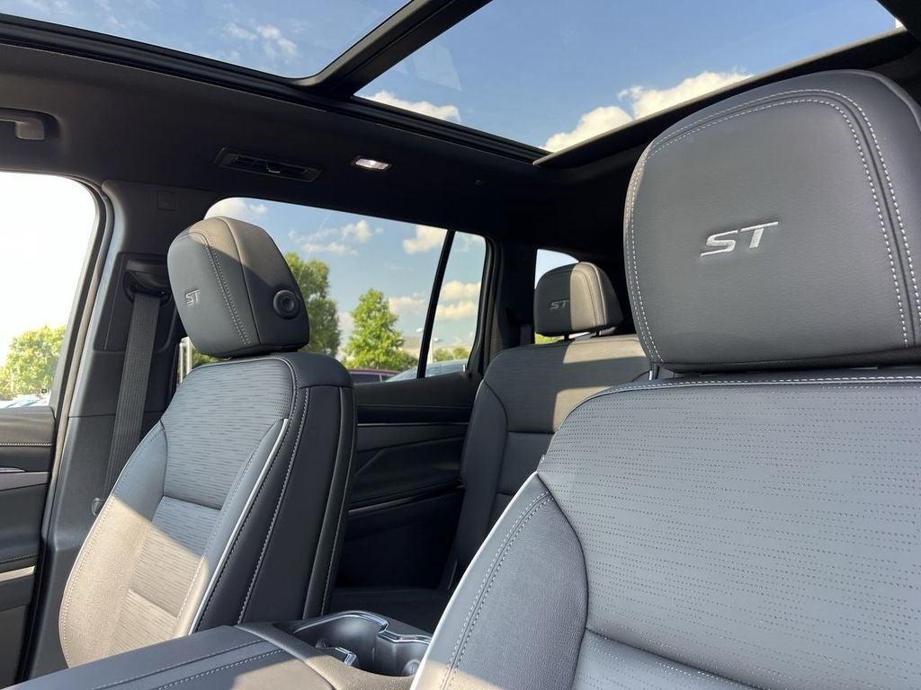 new 2025 Buick Enclave car, priced at $51,284