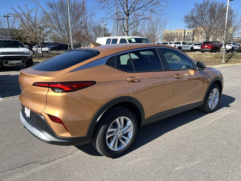 new 2025 Buick Envista car, priced at $24,385