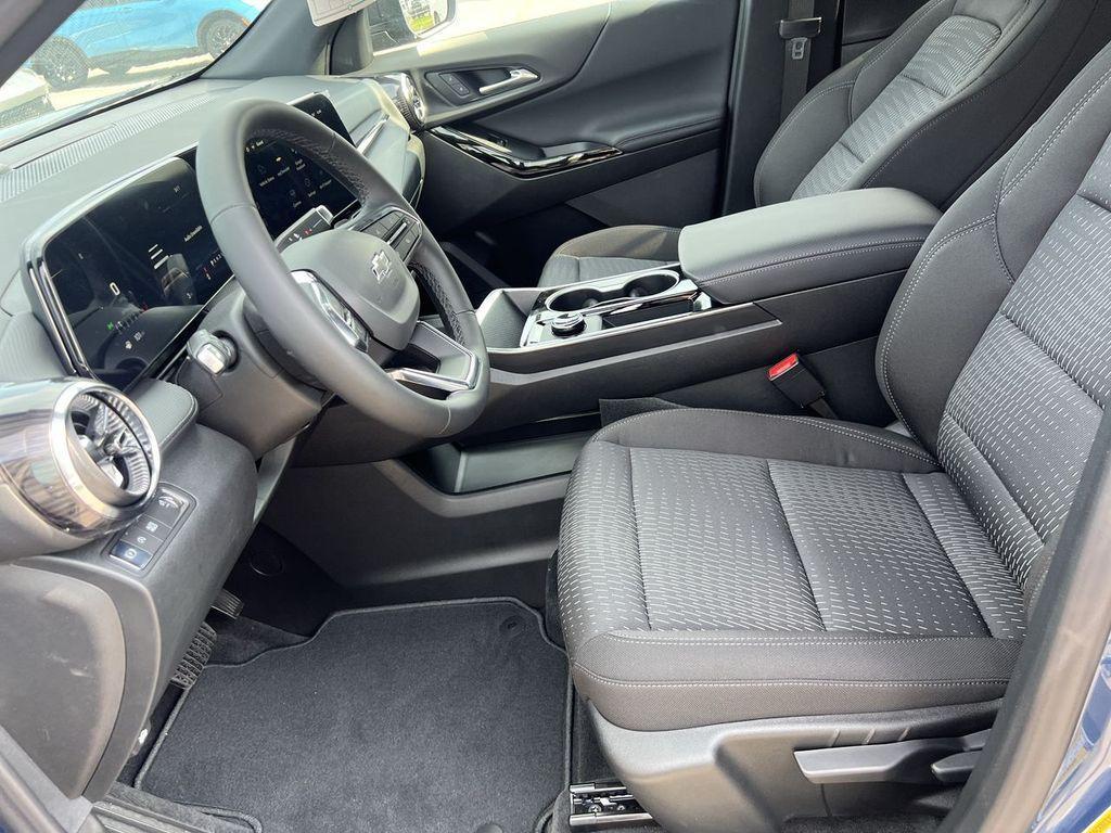 new 2026 Chevrolet Equinox car, priced at $31,040