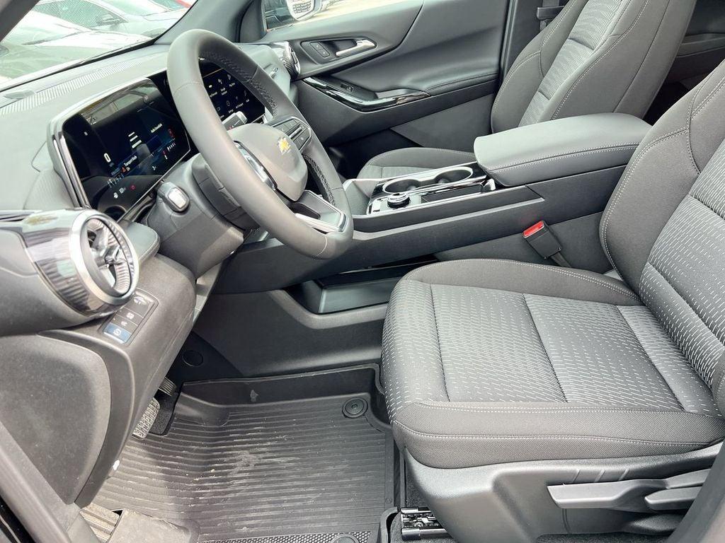 new 2026 Chevrolet Equinox car, priced at $31,981