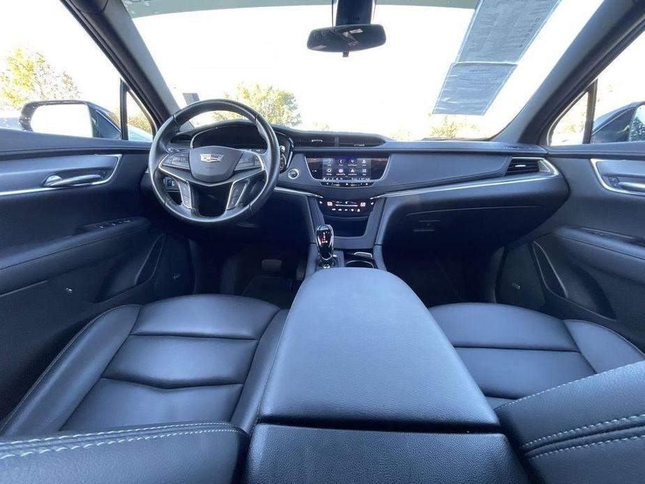 used 2021 Cadillac XT5 car, priced at $25,681