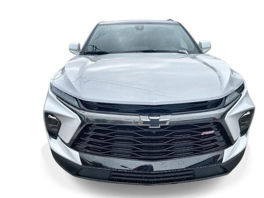 new 2025 Chevrolet Blazer car