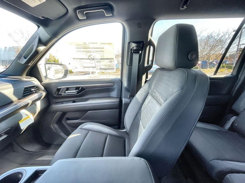 new 2025 Chevrolet Suburban car, priced at $67,820