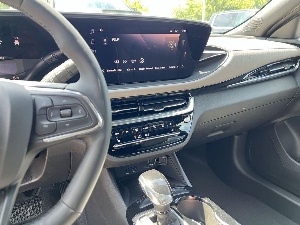 new 2025 Buick Envista car, priced at $31,884