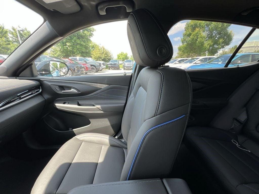 new 2025 Buick Envista car, priced at $29,970