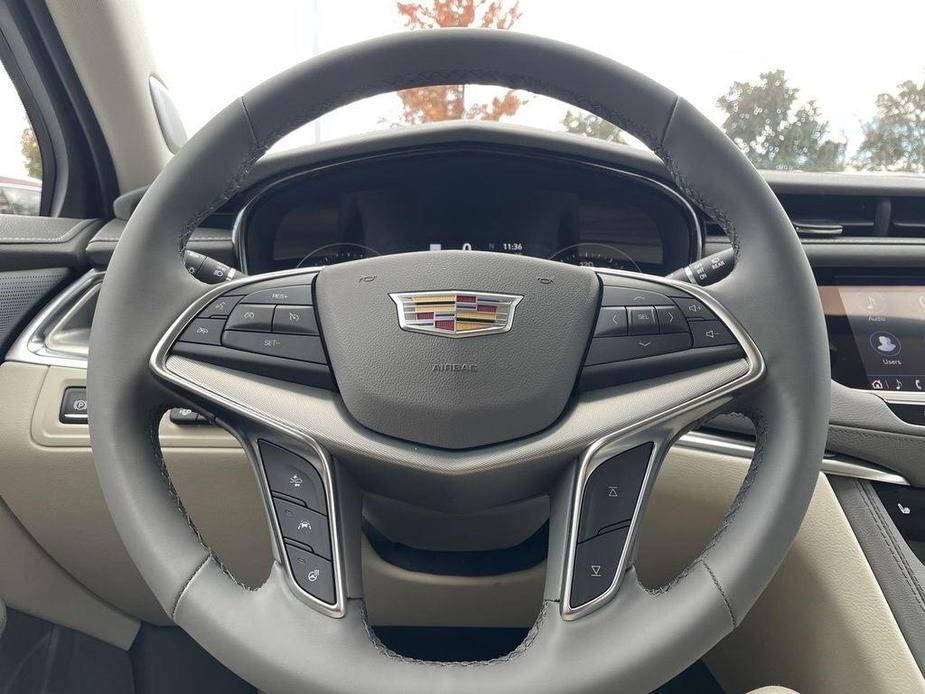 new 2025 Cadillac XT5 car