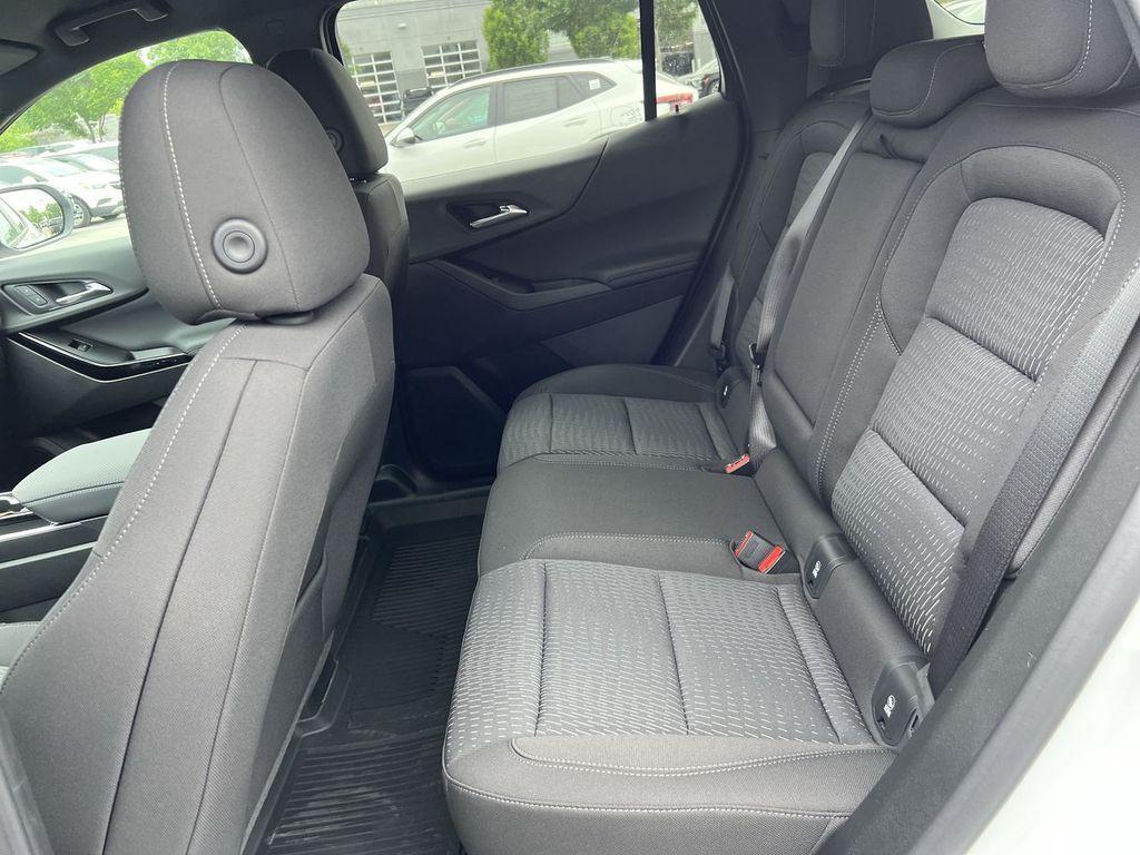 new 2026 Chevrolet Equinox car, priced at $32,245