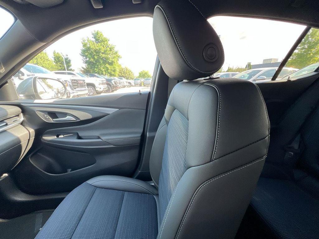new 2025 Buick Envista car, priced at $27,280
