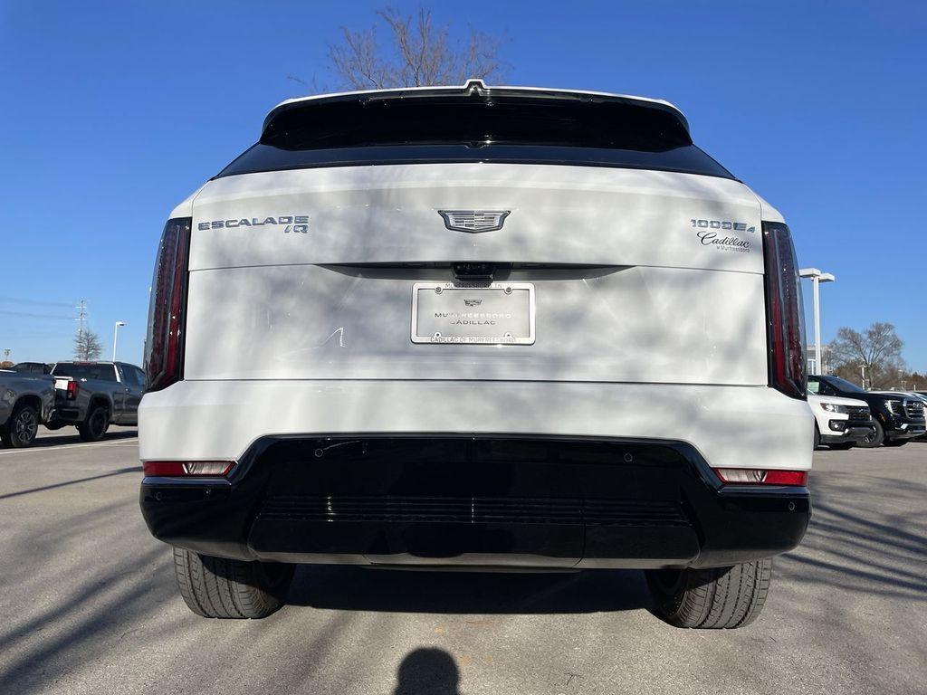 new 2025 Cadillac Escalade IQ car