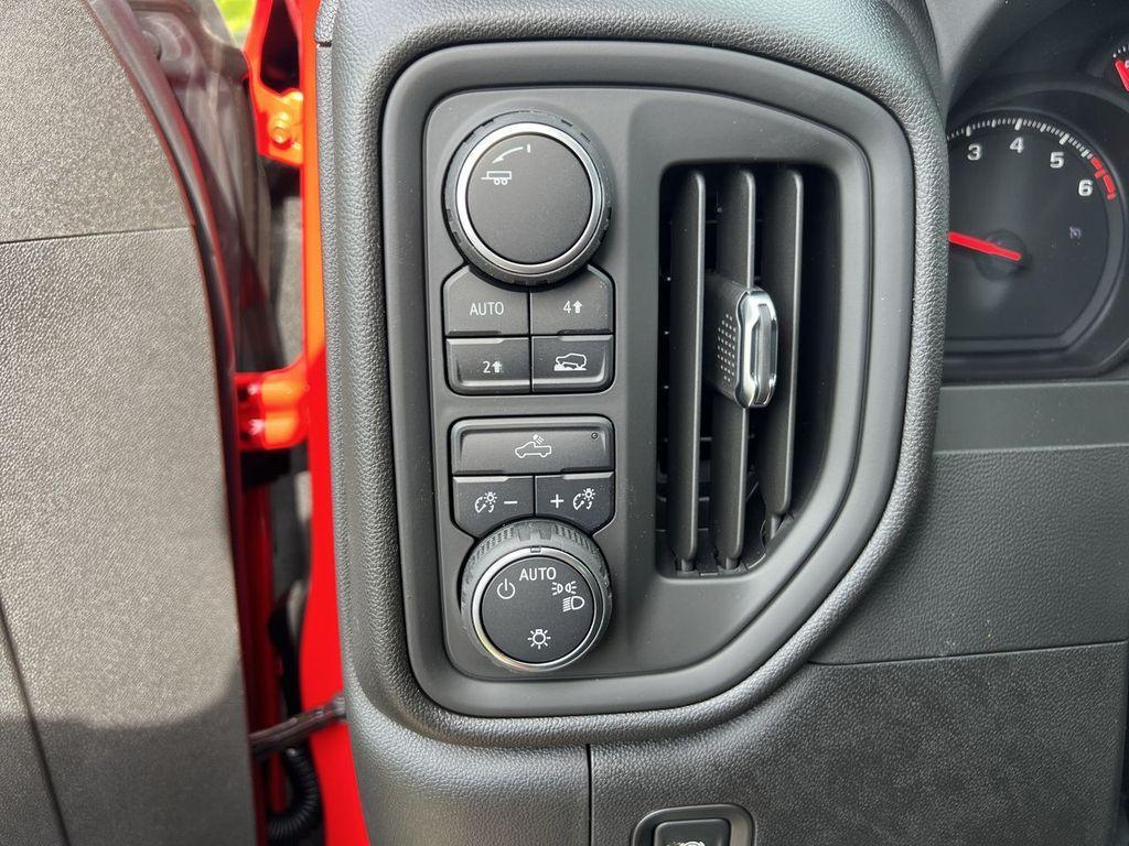 new 2025 Chevrolet Silverado 1500 car, priced at $44,980
