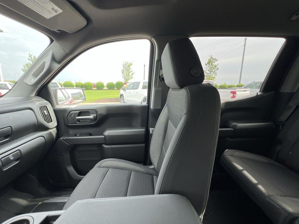 new 2025 Chevrolet Silverado 1500 car, priced at $44,980
