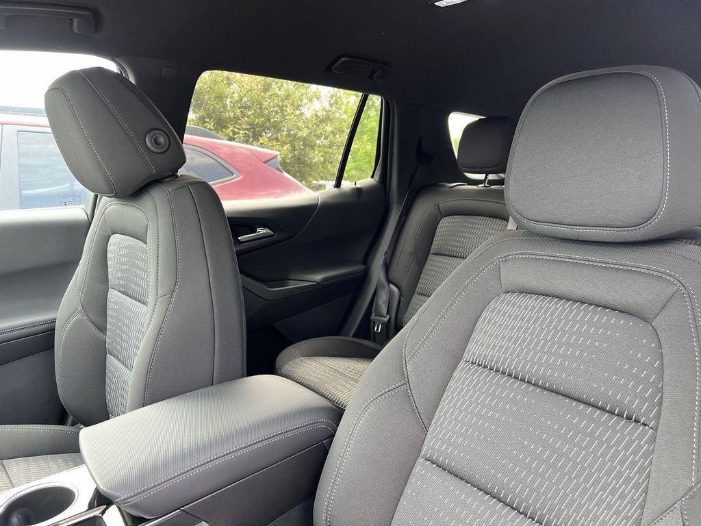 new 2026 Chevrolet Equinox car, priced at $30,320