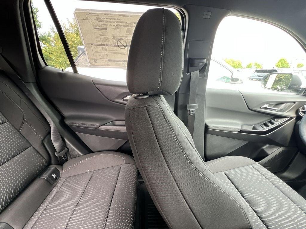 new 2026 Chevrolet Equinox car, priced at $30,320