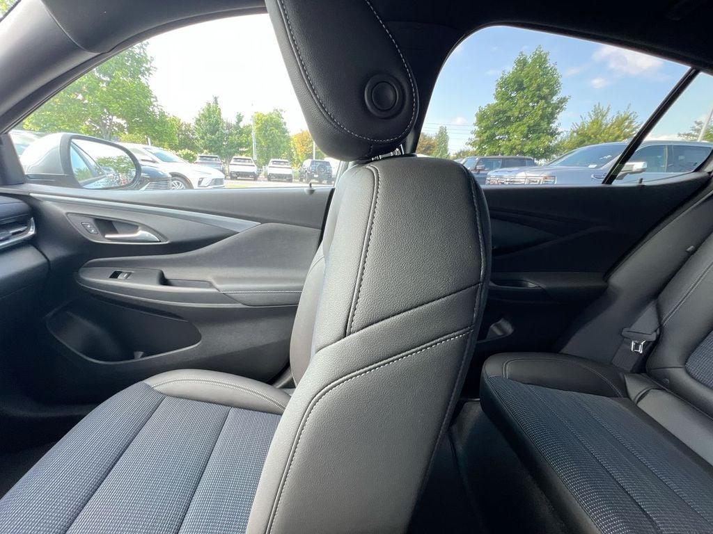 new 2025 Buick Envista car, priced at $27,280