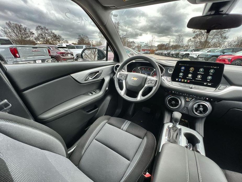 new 2025 Chevrolet Blazer car, priced at $37,380