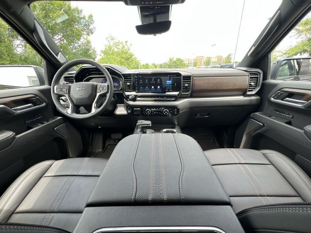 new 2025 Chevrolet Silverado 1500 car, priced at $70,555